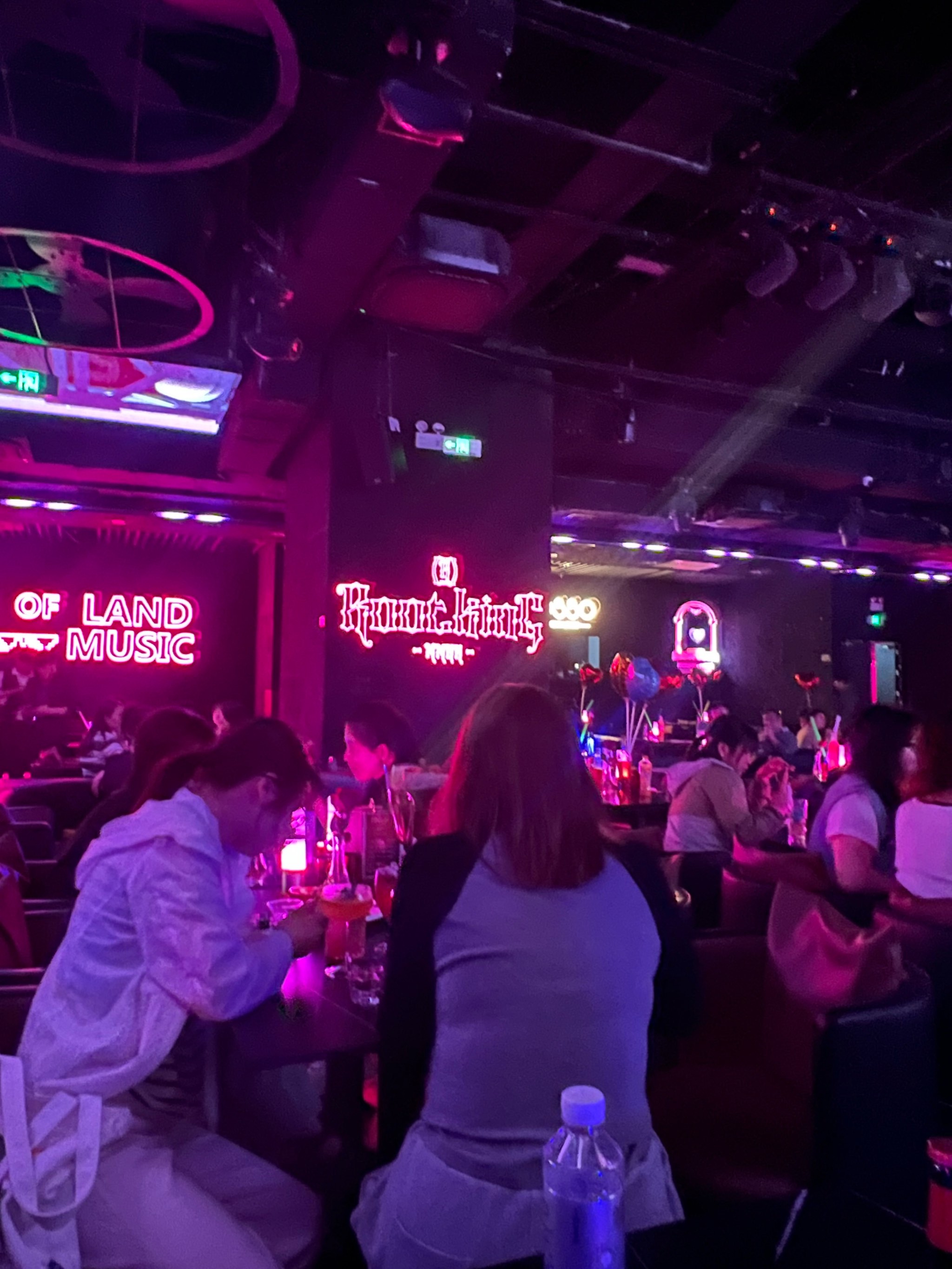 通辽商务ktv中低端服务-霍林郭勒市ktv预定